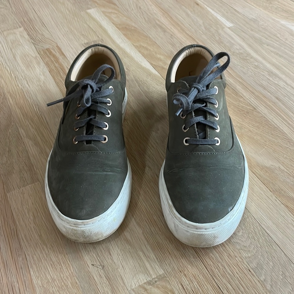 Nisolo green everyday sneaker shoes size 8 women’s